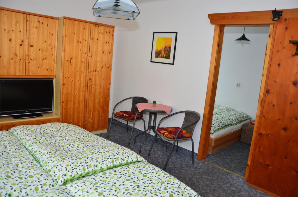Haus Dachstein Schnitzer Ξενοδοχείο Eben Im Pongau Δωμάτιο φωτογραφία